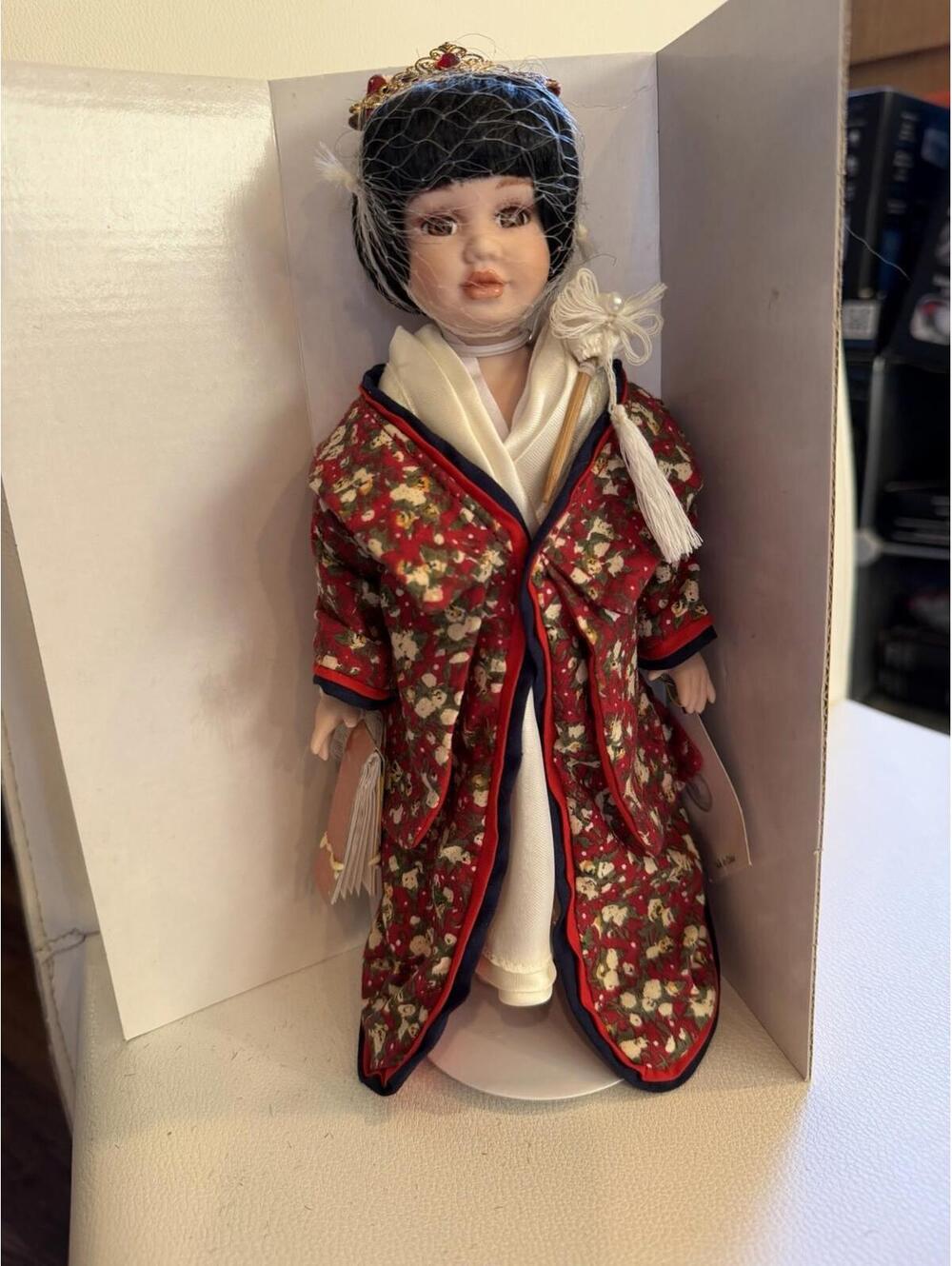 William Tung Hiroko Around The World Porcelain Doll COA With Box Stand
